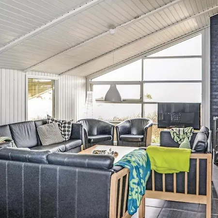 Amazing In Hvide Sande With Sauna Casa de Férias *